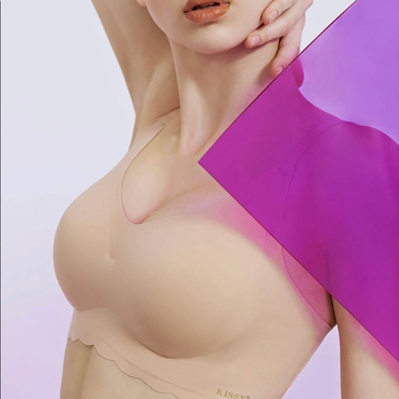 Comfort and body hugging push up wireless bra set - Picture 4 of 8